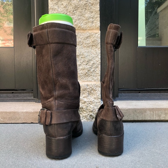 Vera Wang Lavender Collection leather boots - Picture 4 of 7